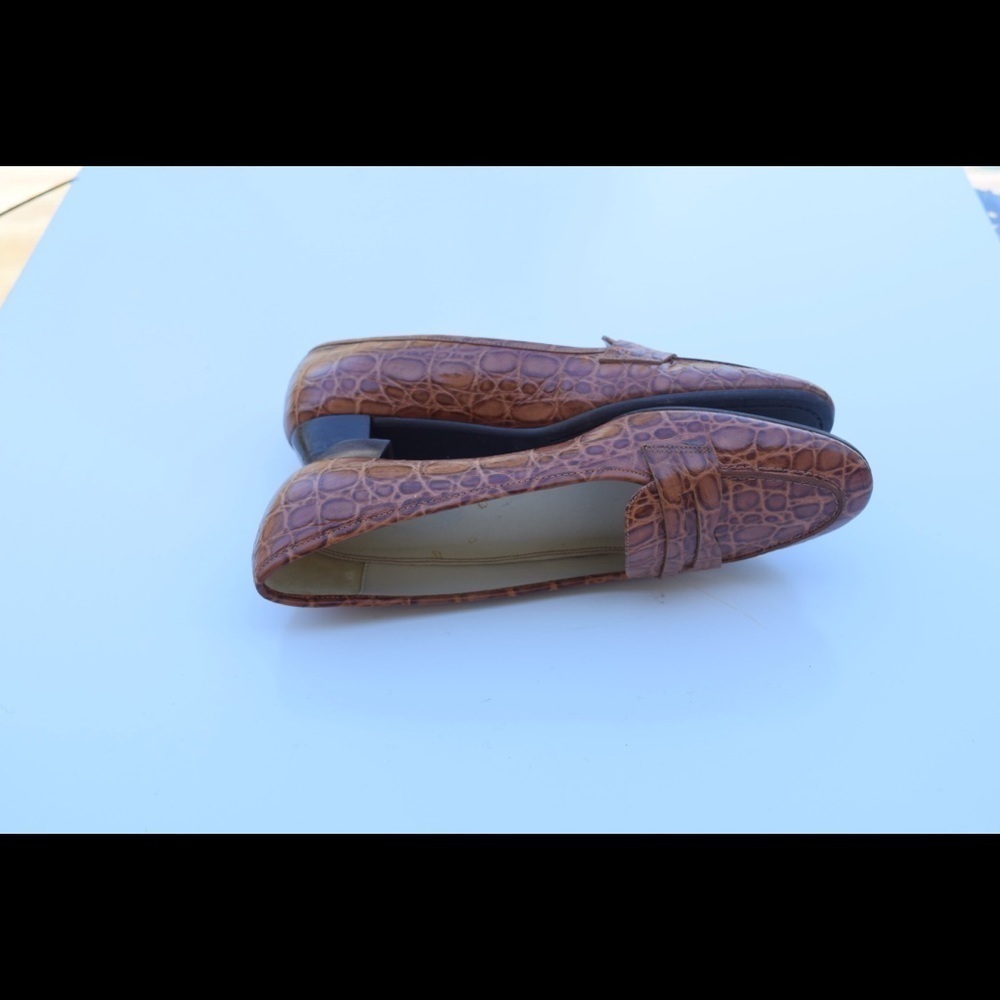 Talbots flats - Picture 5 of 7